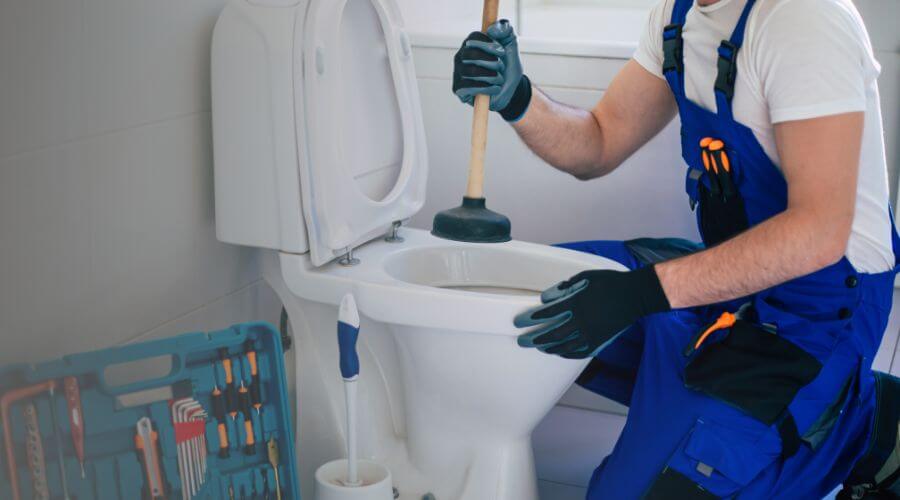 Professional same day plumber in Maud, TX